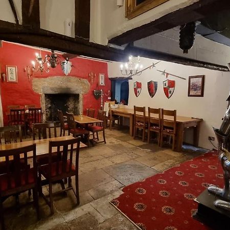Churston Court Hotel 처스턴페러스 외부 사진